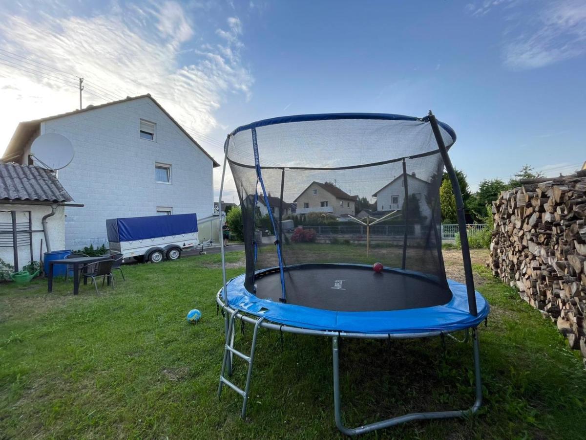 Guntia Apartment Mit Grossem Garten Günzburg Kültér fotó