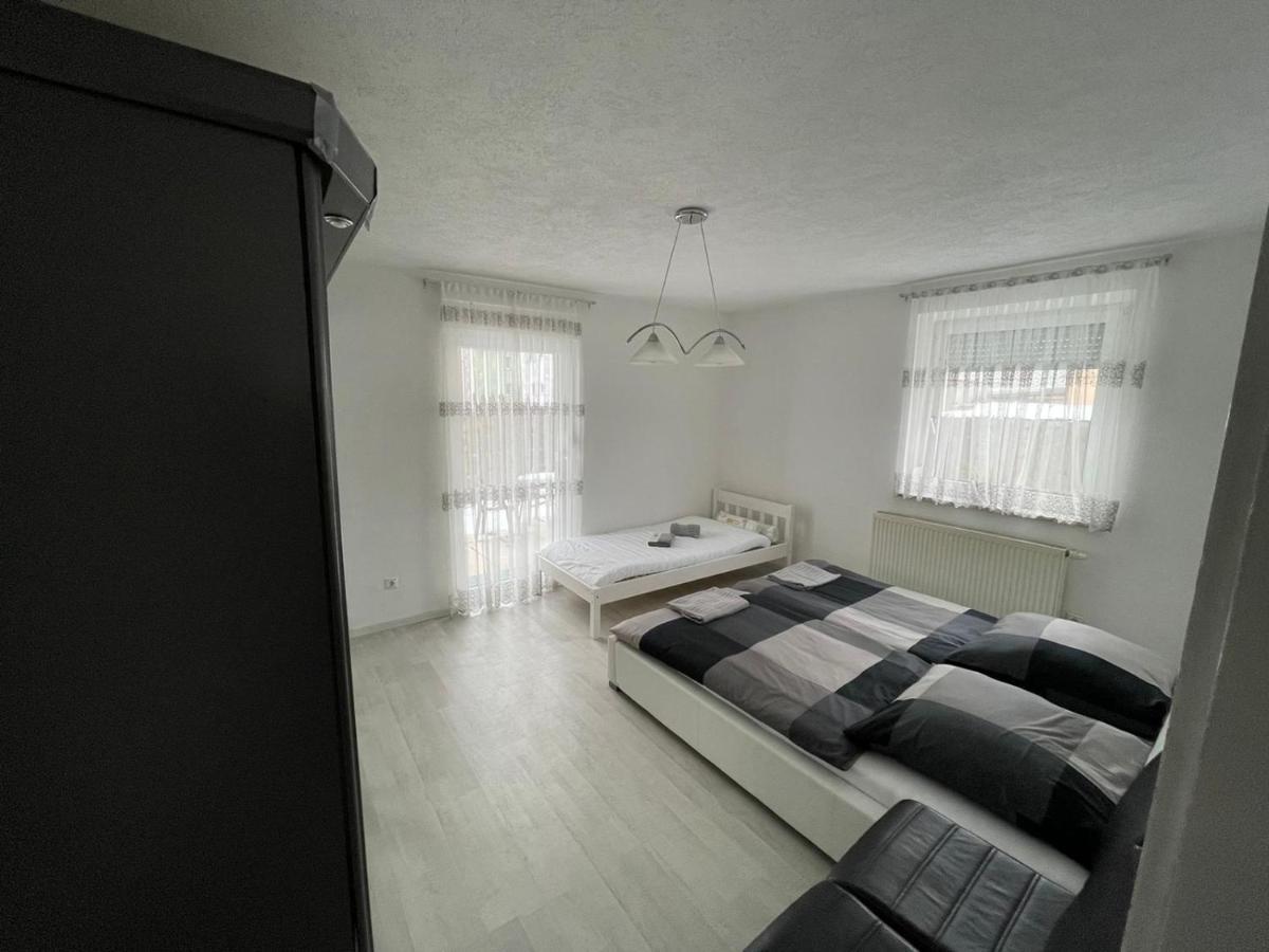 Guntia Apartment Mit Grossem Garten Günzburg Kültér fotó